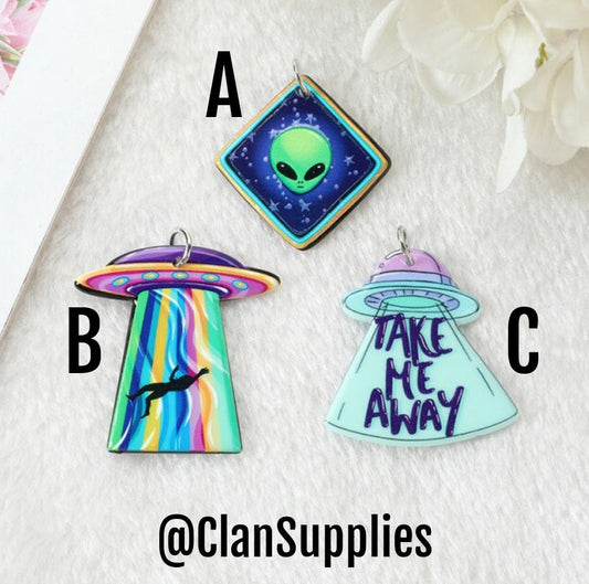 Pastel Goth Alien Acrylic Charms | Spooky Creative Charms | UFO Charm | Take Me Away Charm | Goth Pendant Earring Necklace Ref: P18